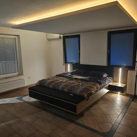 Grmac Apartments Naklo Buitenkant foto