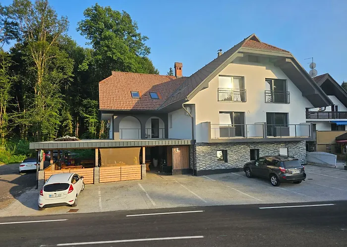 Grmac Apartments